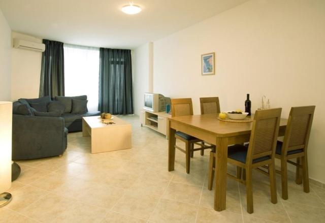 Sunset Complex Hotell Kosharitsa Rum bild